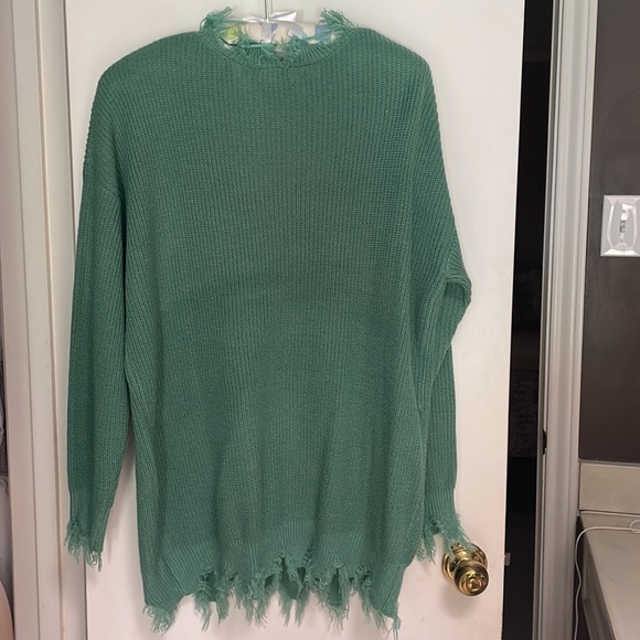 Green Chewed Hem Sweater-1X - Picture 4 of 4